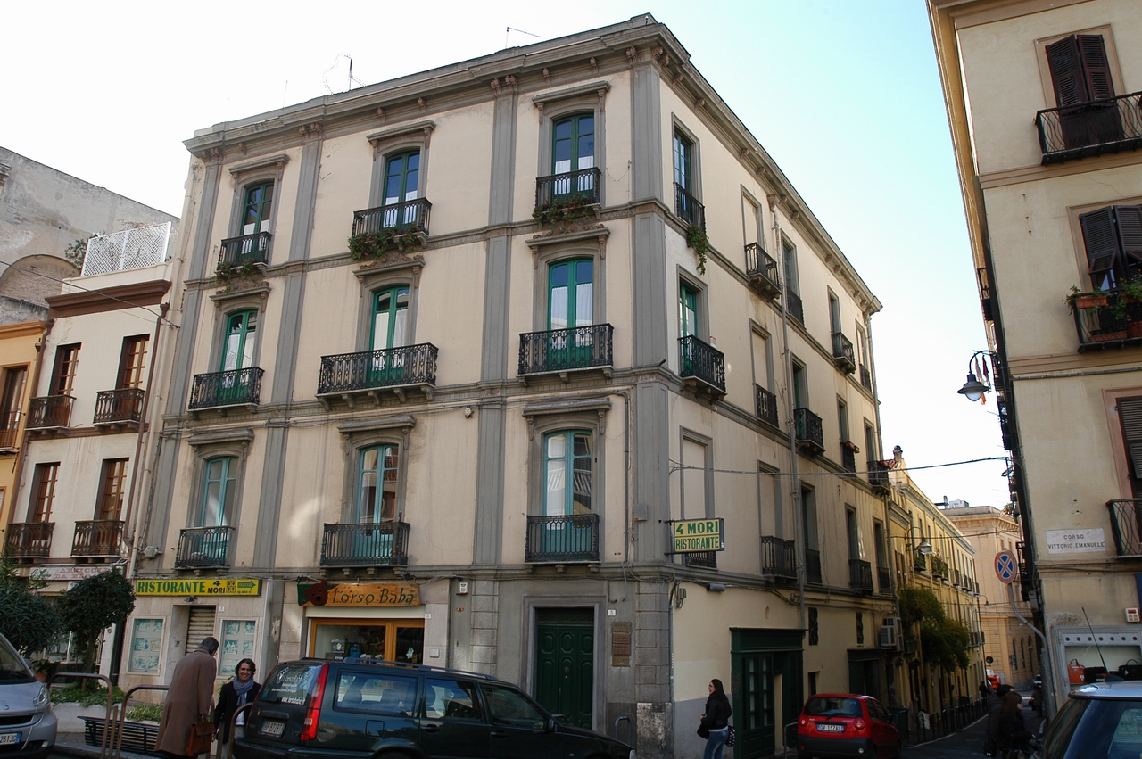 Casa corso vittorio emanuele ii 24 - 28 (palazzo)