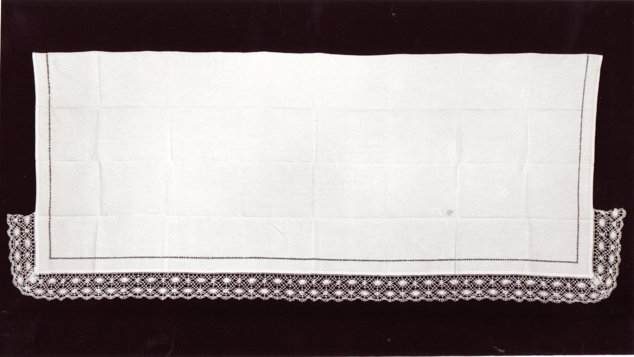 tovaglia d'altare - manifattura italiana, produzione jugoslava (sec. XIX)