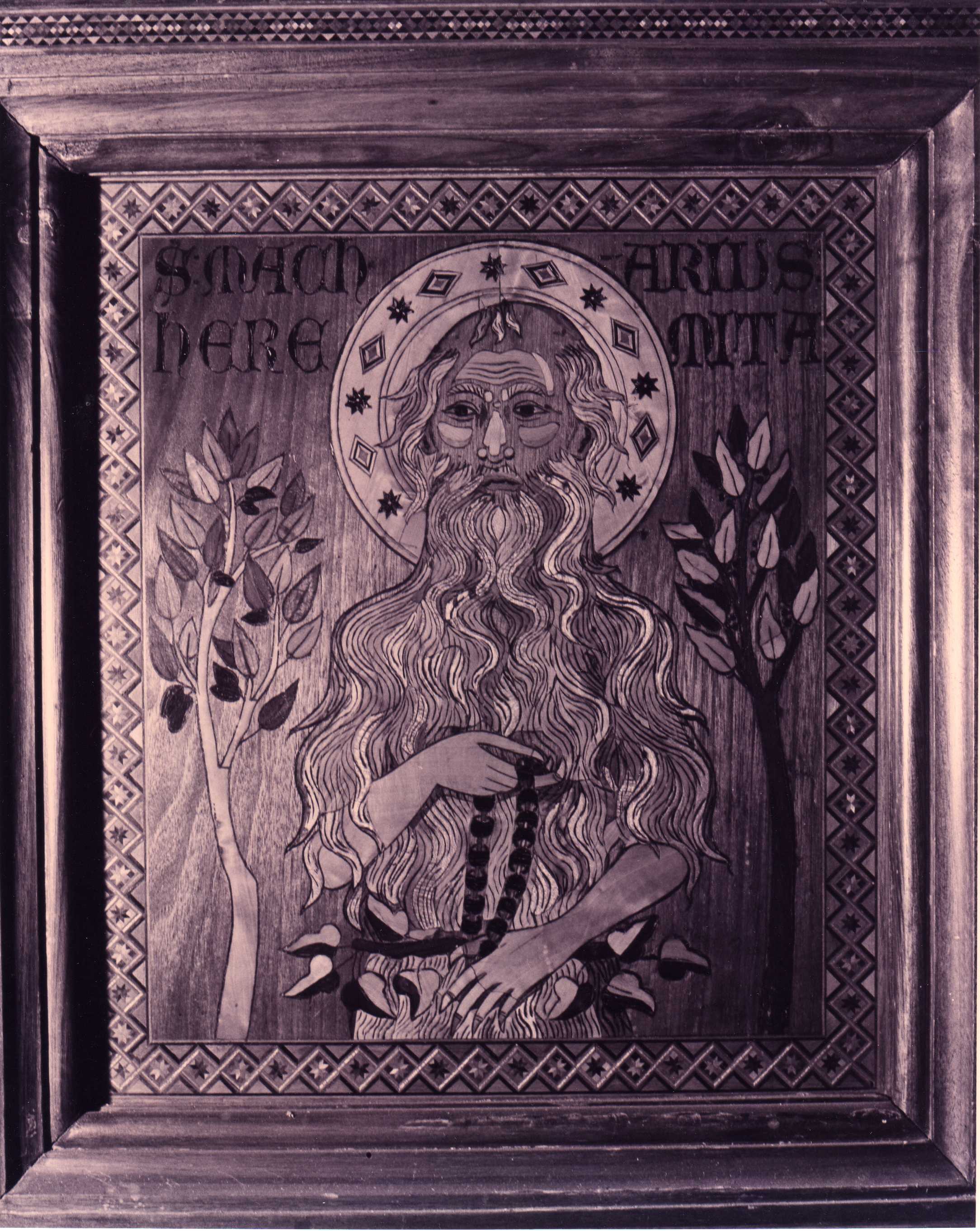 San Macario Eremita, Figura maschile (decorazione a intarsio, complesso decorativo) - ambito senese (metà XIV)