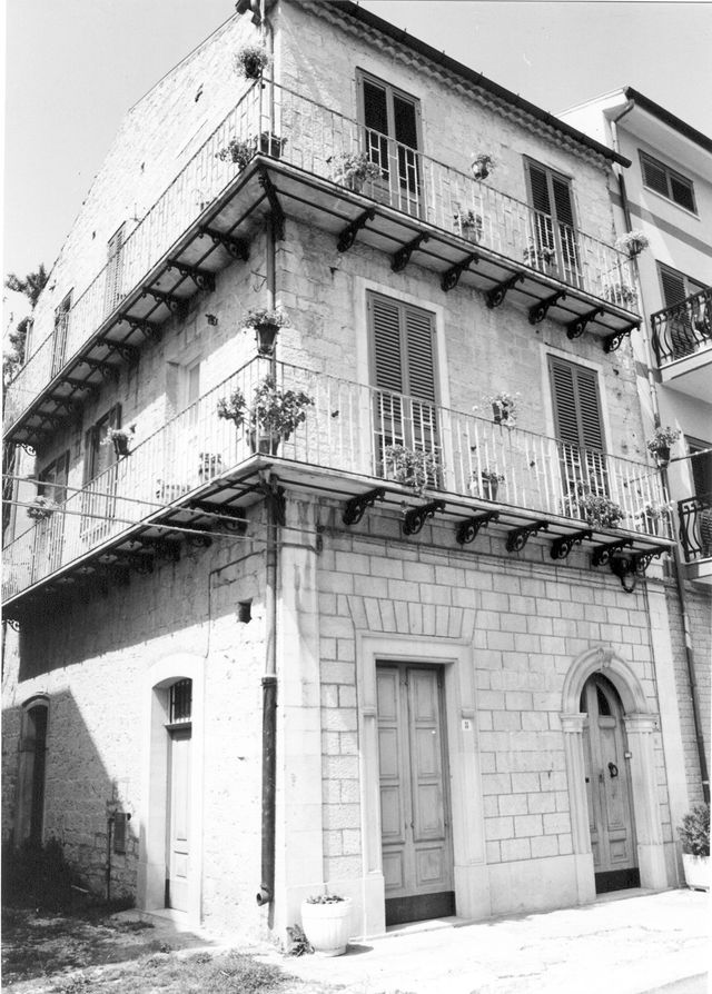Casa Ciccarella-Ianniruberto (palazzina, monofamilliare) - Lucito (CB) 