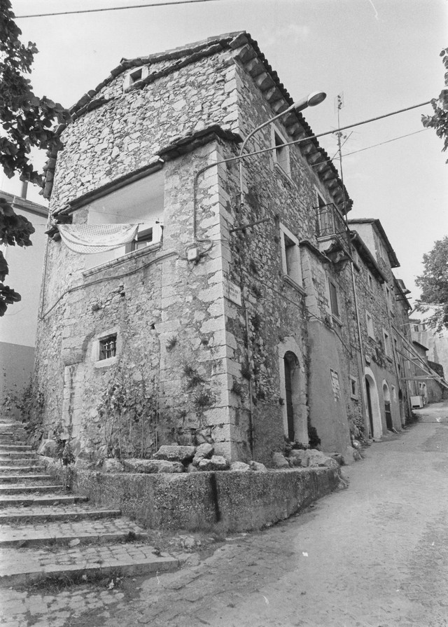 Case Mannarelli-Tornincasa-Gonnella (casa, a schiera) - Montenero Val Cocchiara (IS) 