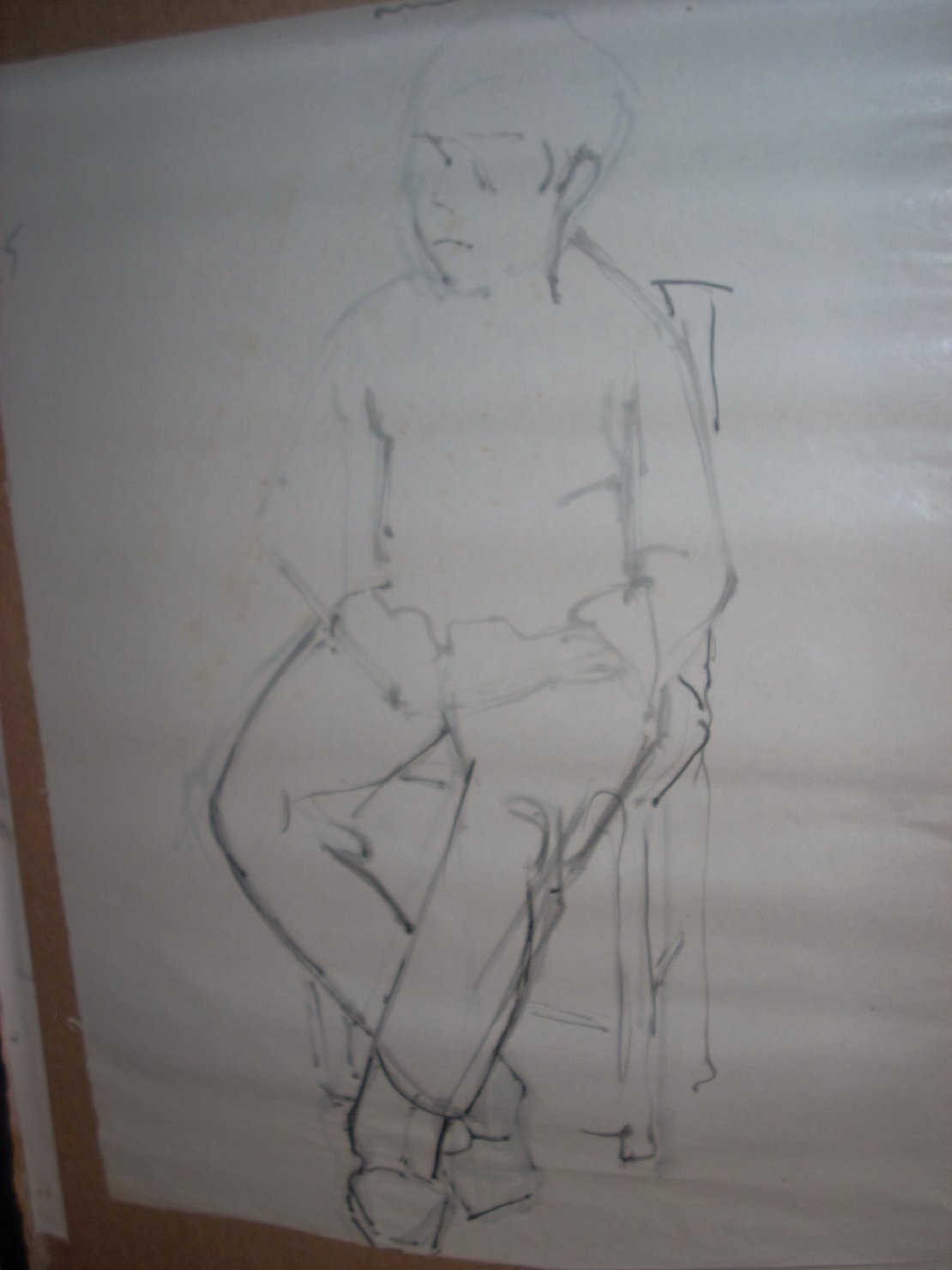 Schizzo di ragazzino con mani giunte, figura maschile seduta (disegno) di Ciamarra Elena (sec. XX)
