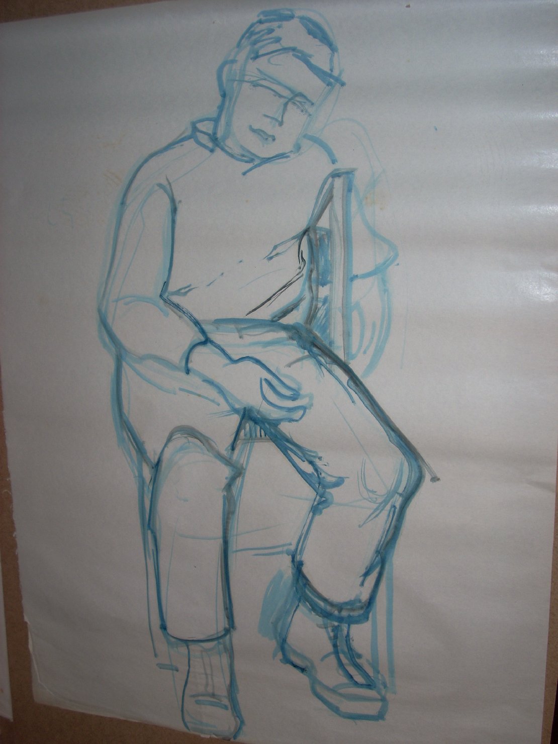 Schizzo di ragazzo con scarponi in blu 1, figura maschile seduta (disegno) di Ciamarra Elena (sec. XX)