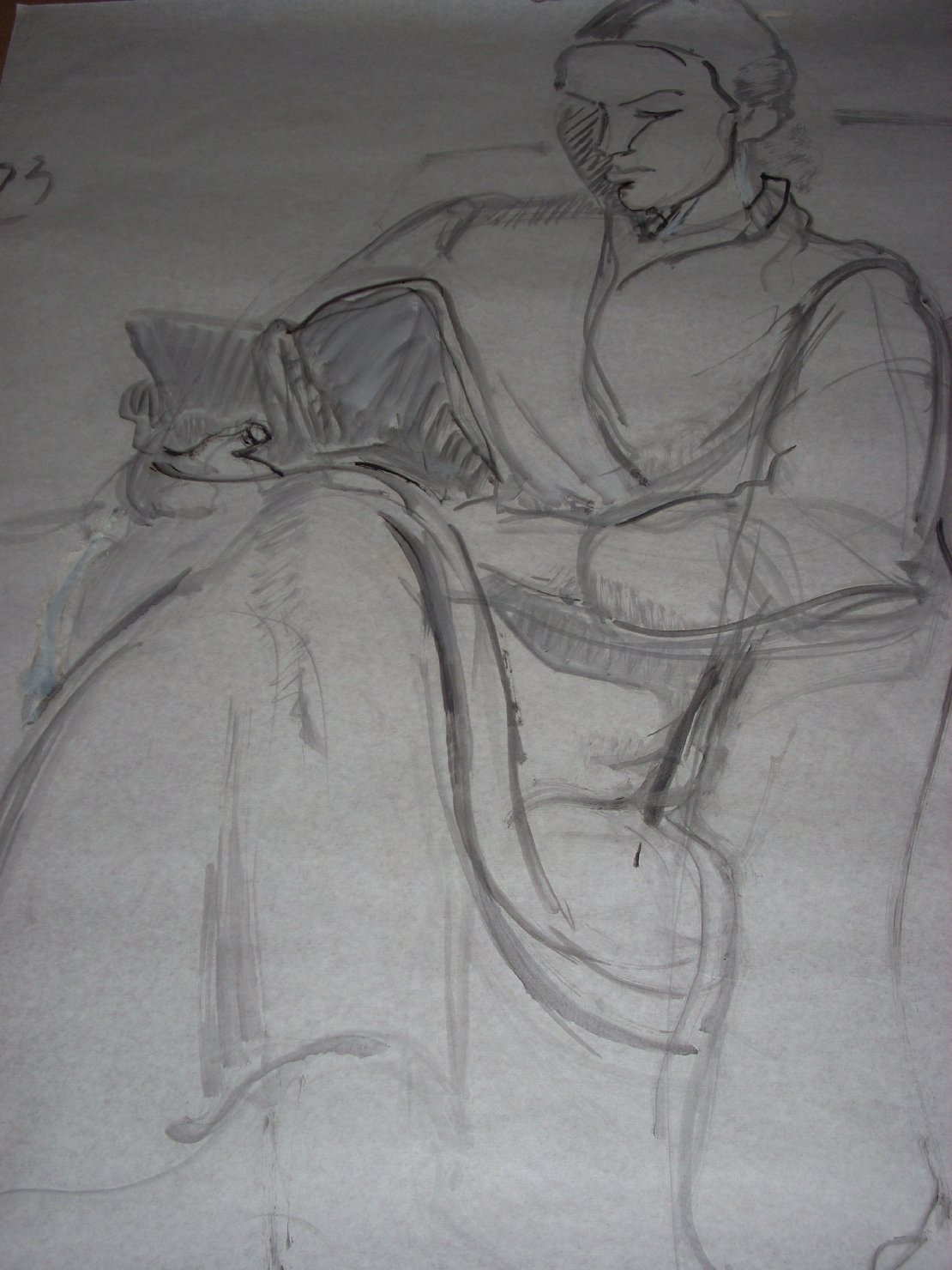 Lettrice in gonna lunga, figura femminile seduta (disegno) di Ciamarra Elena (sec. XX)