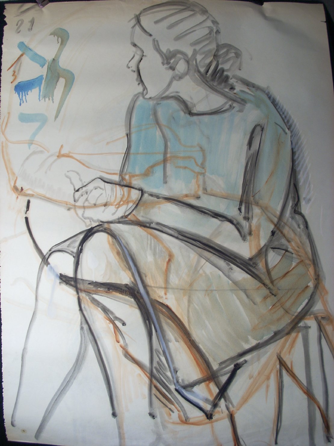 Grande schizzo in marrone, nero e blu, figura femminile seduta (disegno) di Ciamarra Elena (sec. XX)