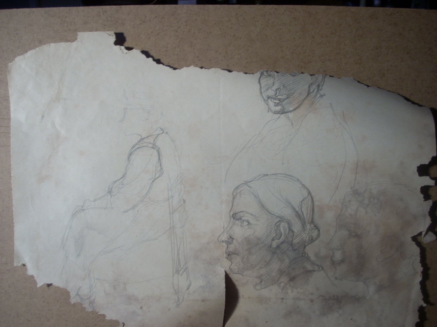 Schizzi vari di Assunta 118, figura femminile (disegno) di Ciamarra Elena (sec. XX)