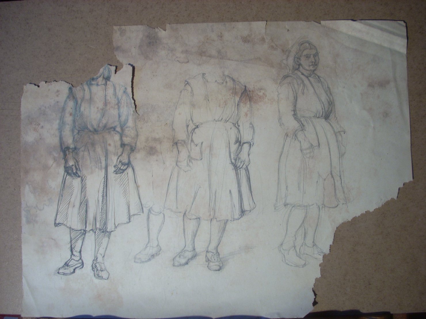 Schizzi vari di Assunta 95, figura femminile (disegno) di Ciamarra Elena (sec. XX)
