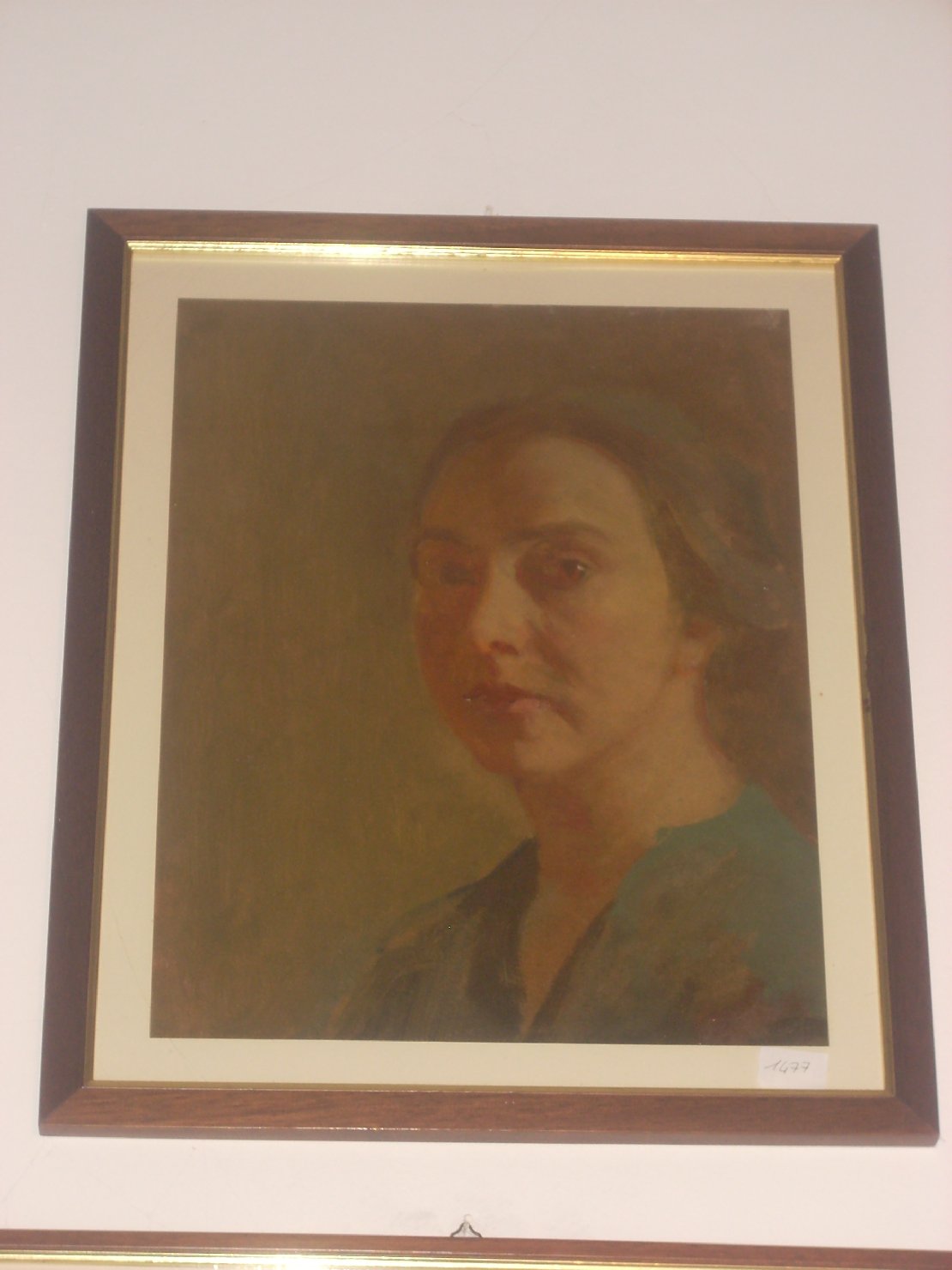 Autoritratto con maglia verde, ritratto di donna (dipinto) di Ciamarra Elena (sec. XX)