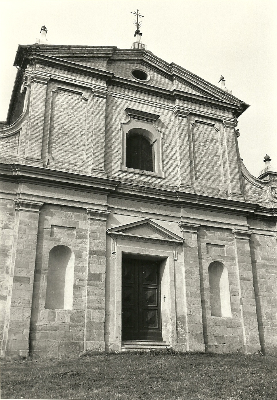 Chiesa di San Michele Arcangelo (chiesa, parrocchiale) - Langhirano (PR) 