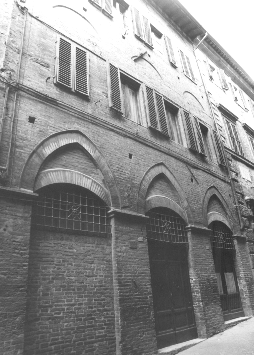 Palazzetto gotico in via Stalloreggi (palazzetto) - Siena (SI) 