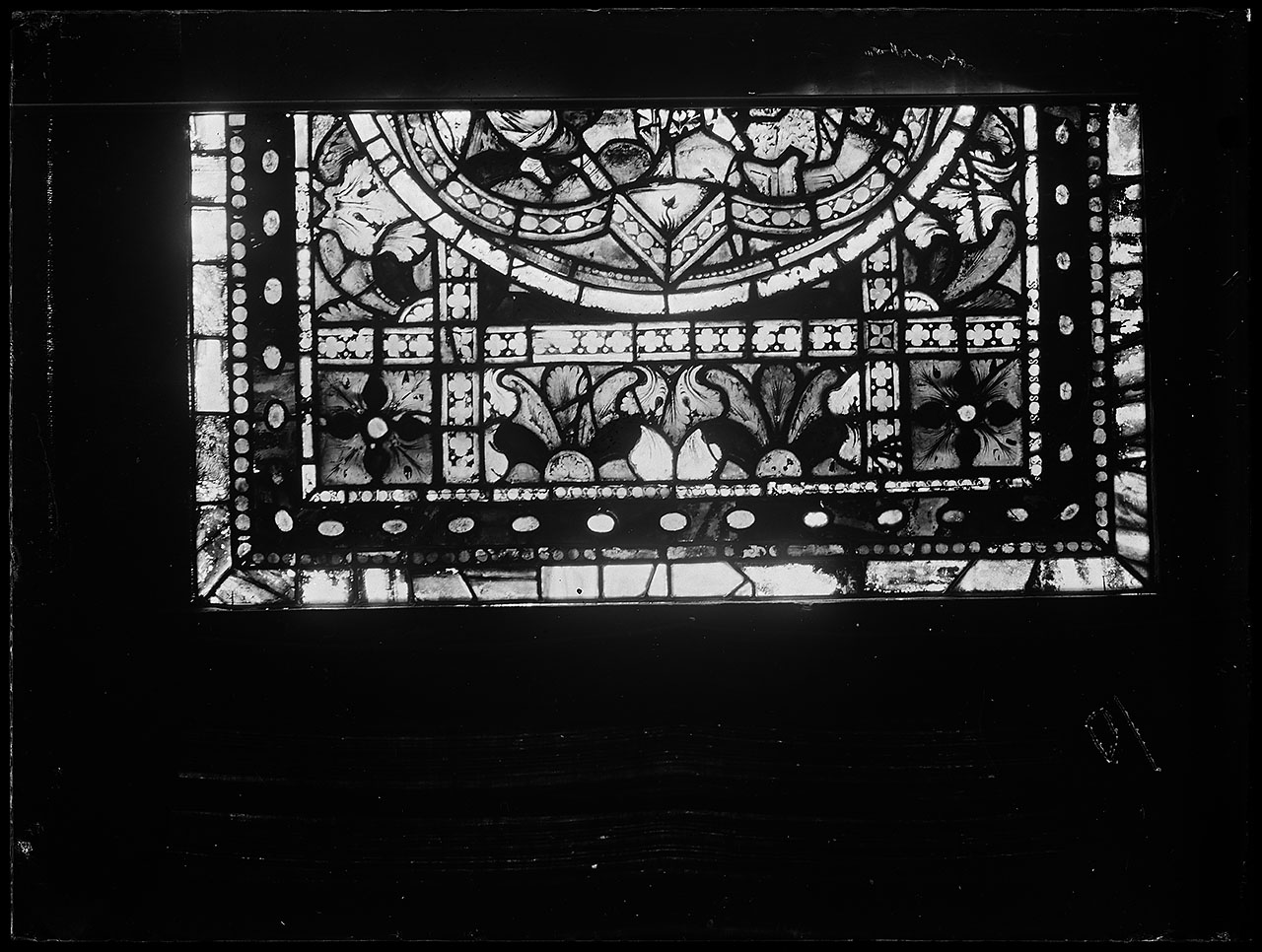 L0734 (negativo) di studio di vetrate artistiche Moretti-Caselli (fine/ inizio XX/ XXI)