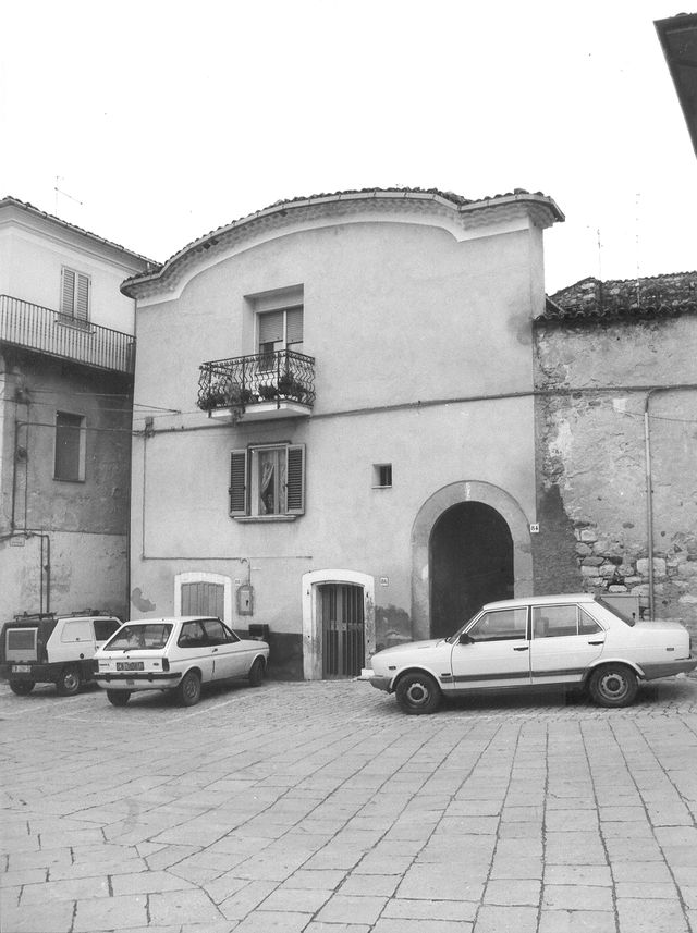 Casa Settembrini-Cornacchione-Festa (casa, a blocco, plurifamiliare) - Fossalto (CB) 