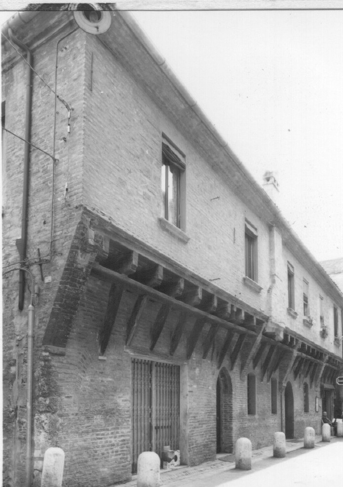 casa, privata - Ferrara (FE)  (XIV)