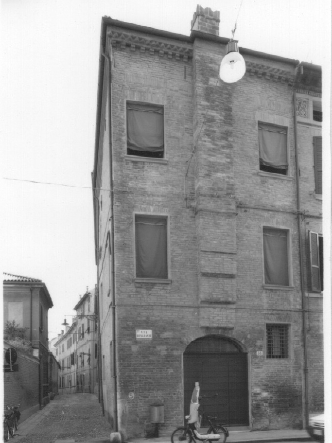 casa, privata - Ferrara (FE)  (XIV)