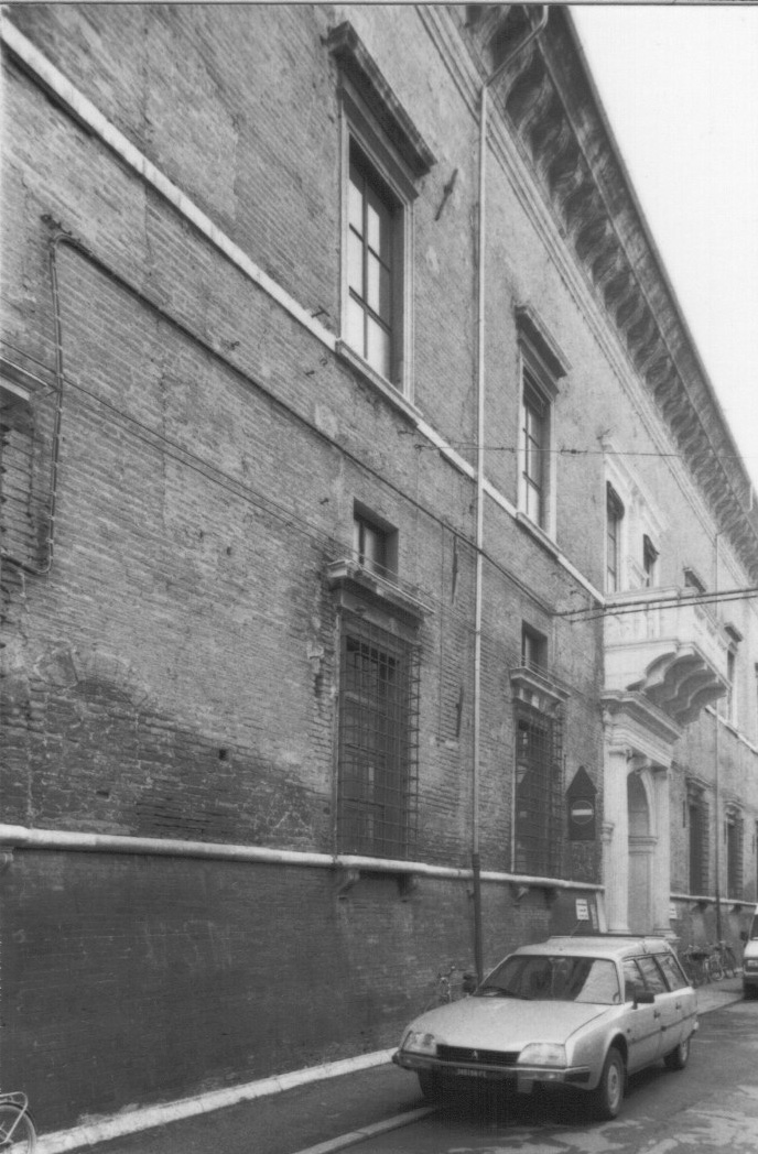 Palazzo Trotti (palazzo, privato) - Ferrara (FE)  (XV, prima metà)