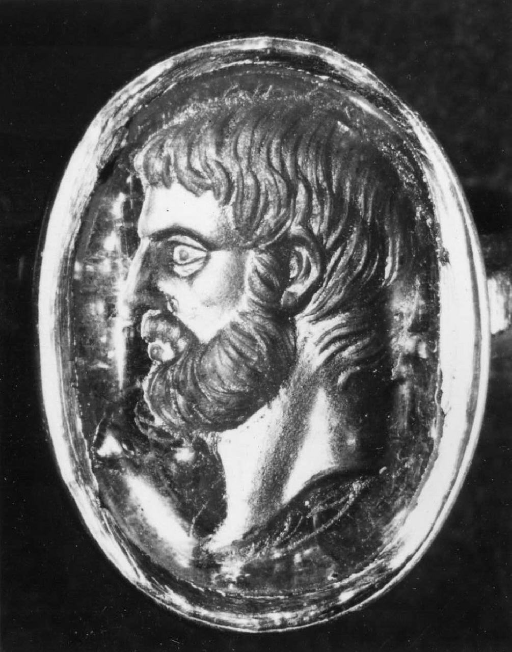 testa d'uomo di profilo (decorazione a intaglio) - bottega italiana (sec. XVIII)