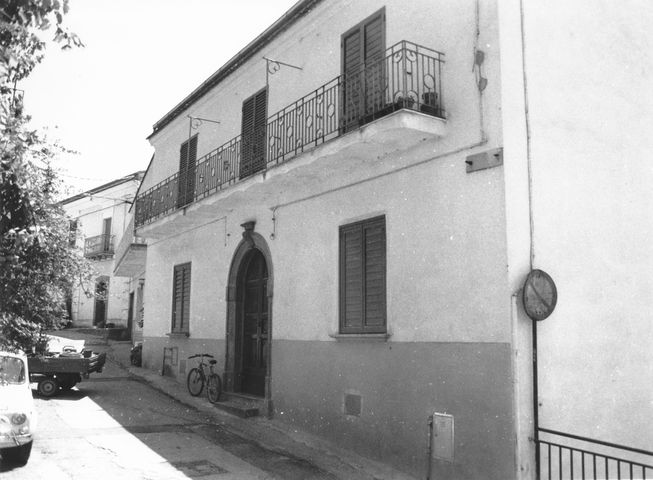 Casa Izzi-Saracino (casa, a blocco, bifamiliare) - Pozzilli (IS) 