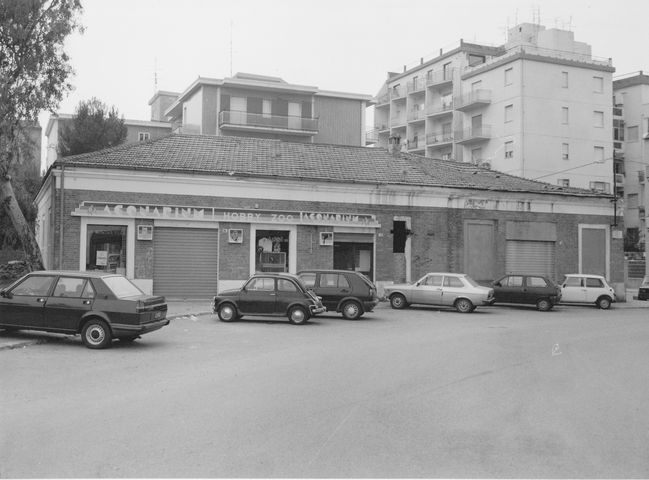 Pollice-Stramenga (edificio polifunzionale) - Termoli (CB) 