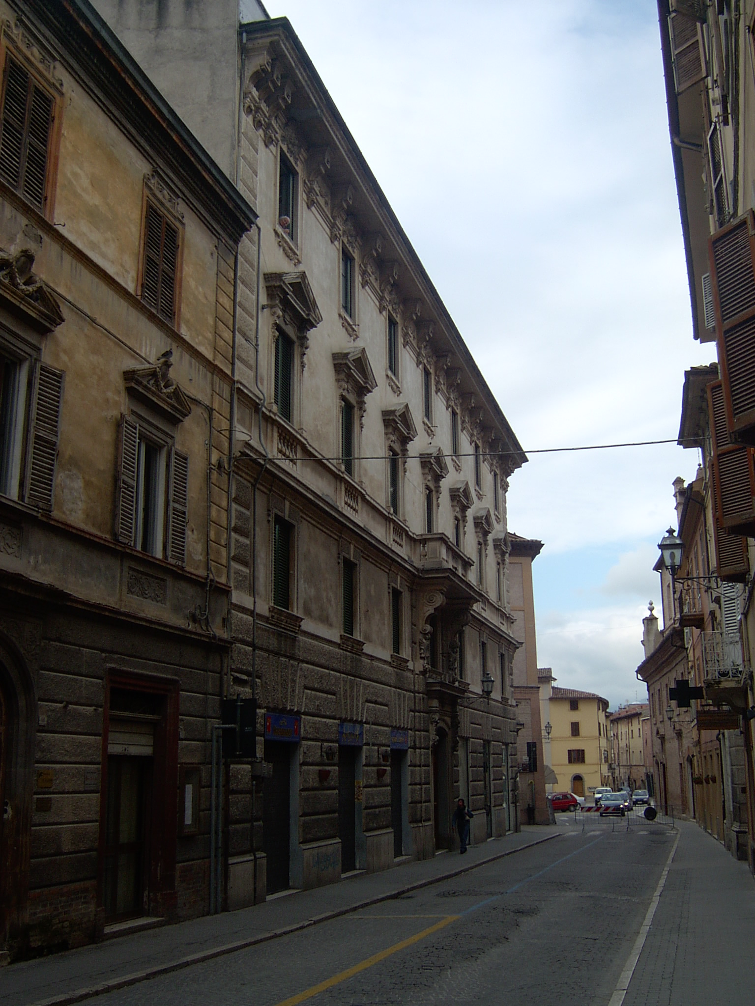 Palazzo di appartamenti (palazzo, di appartamenti) - Matelica (MC) 