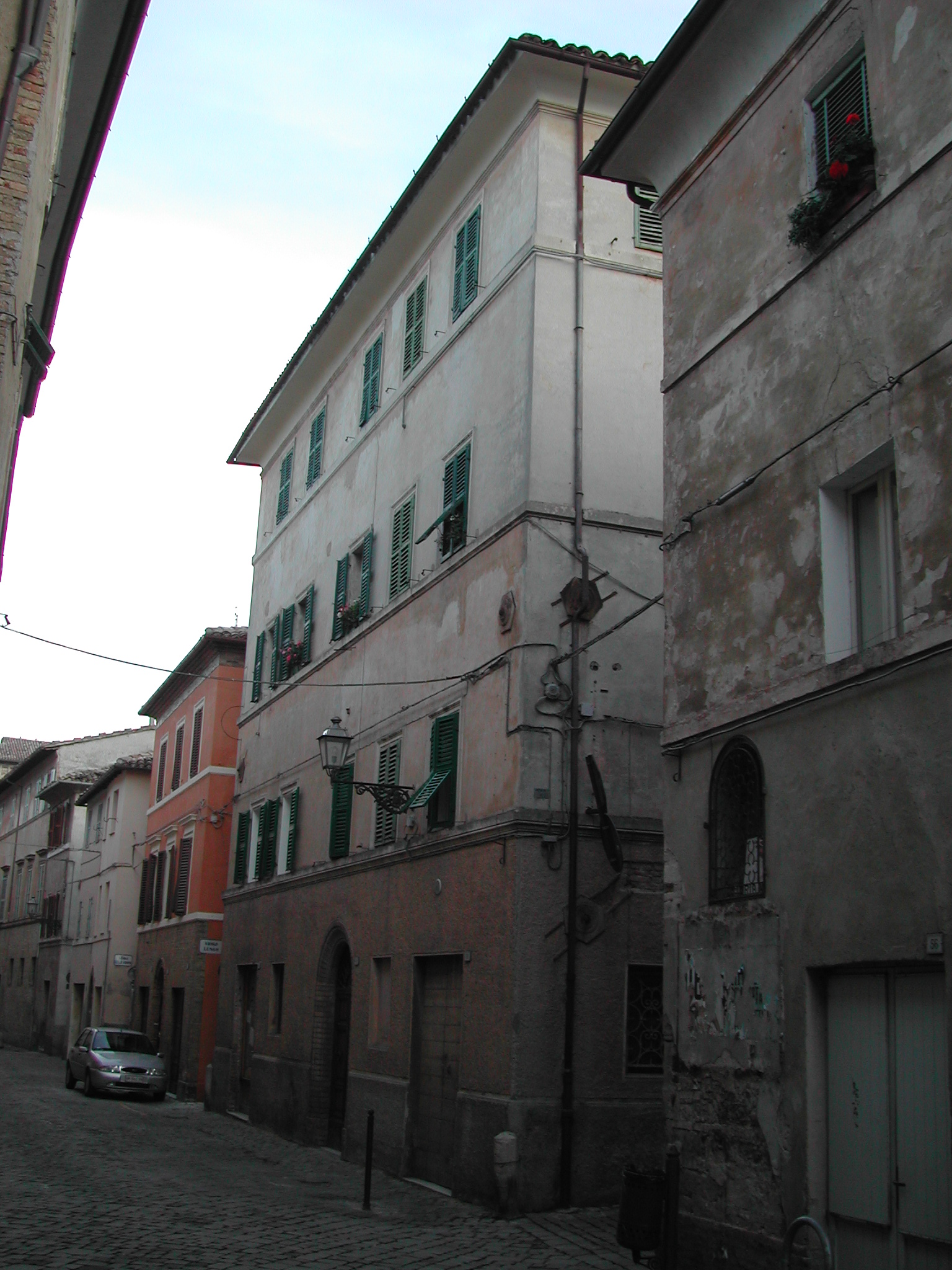 Palazzetto a schiera (palazzetto a schiera) - San Severino Marche (MC) 