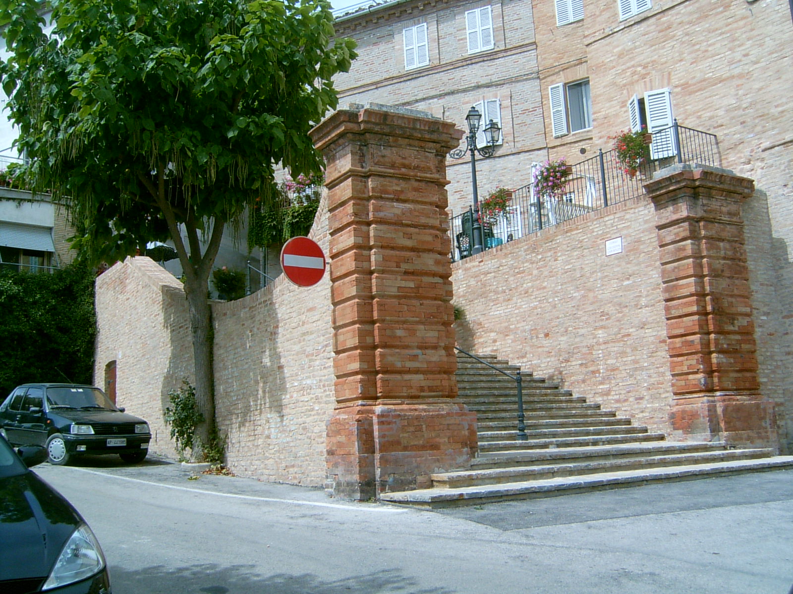 Scalinata di Monte Vidon Corrado (scalinata) - Monte Vidon Corrado (AP) 