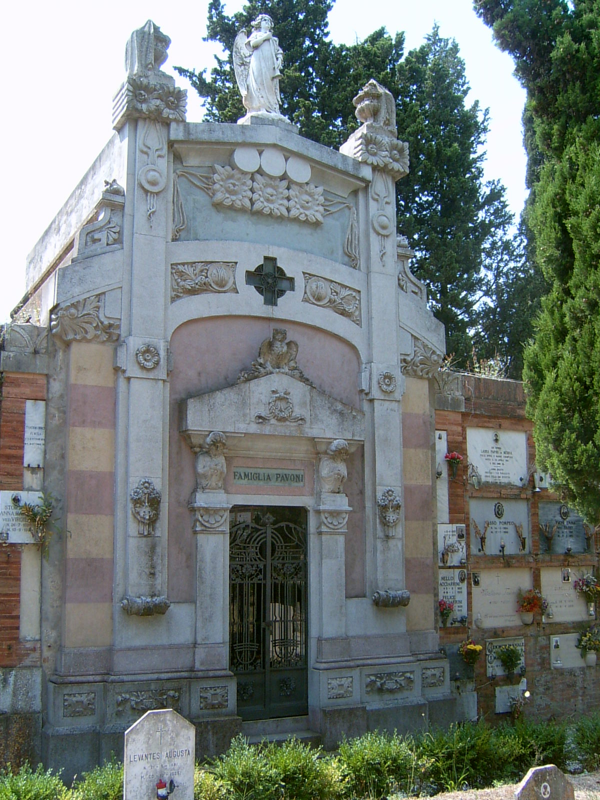 Cappella Pavoni (cappella, funeraria) - Sant`Elpidio A Mare (AP) 