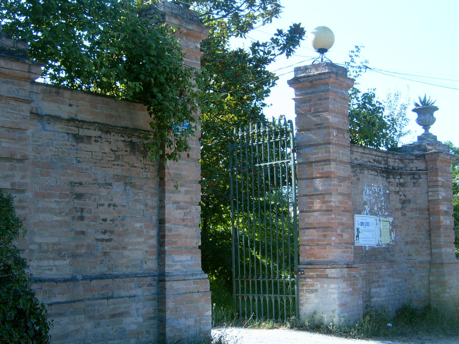 Pia Casa Ferruccio Falconi (villa extraurbana, nobiliare) - Sant`Elpidio A Mare (AP) 