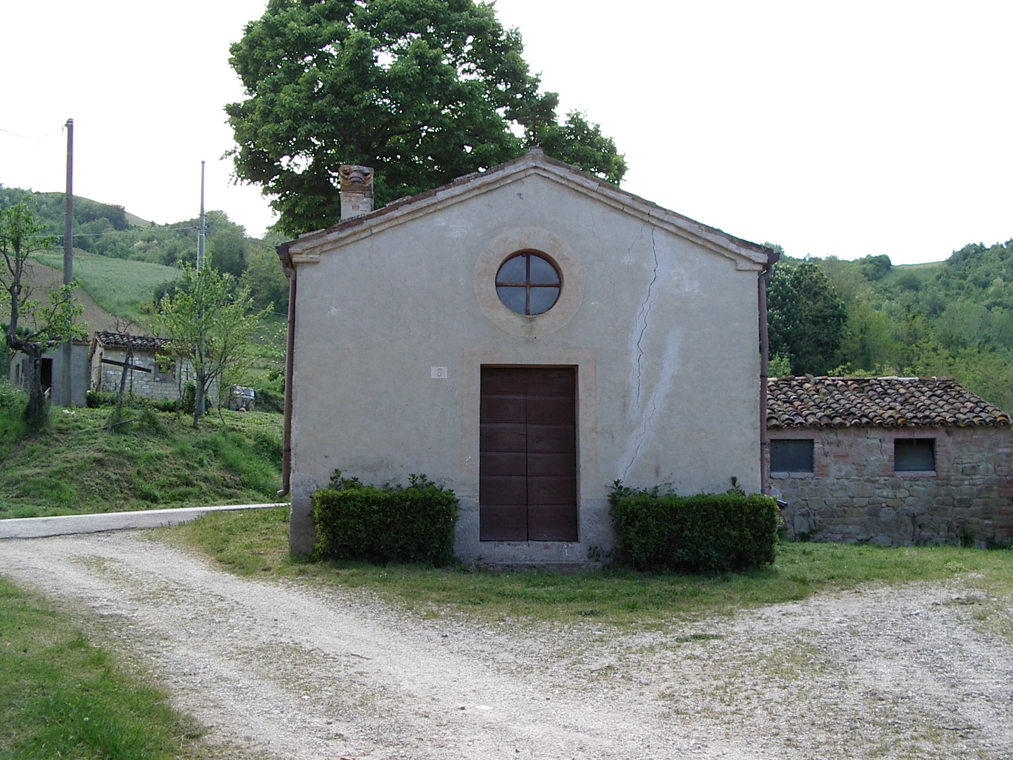 Chiesa della Madonna del Rosario ai Conti (chiesa, rurale) - Amandola (AP) 