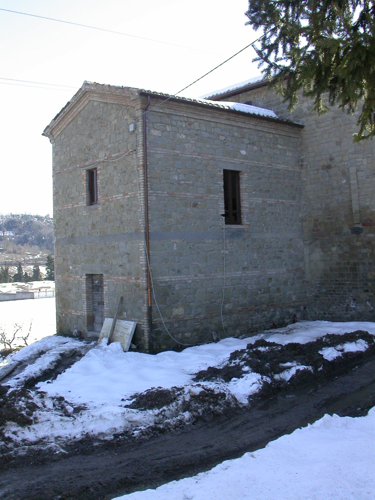 Casa canonica della Chiesa di S. Stefano in Marsia (casa canonica) - Roccafluvione (AP) 