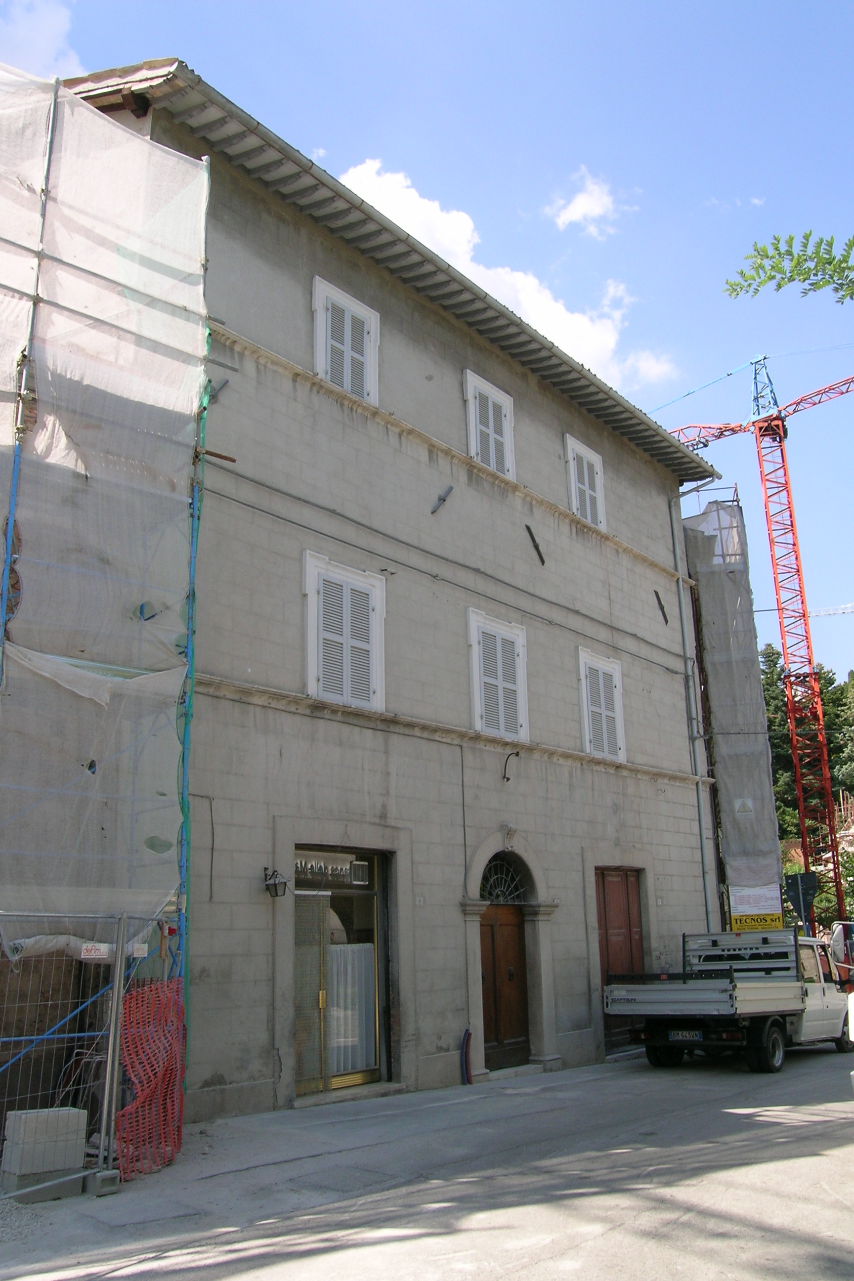 Palazzo di appartamenti (palazzo, di appartamenti) - Pieve Torina (MC) 