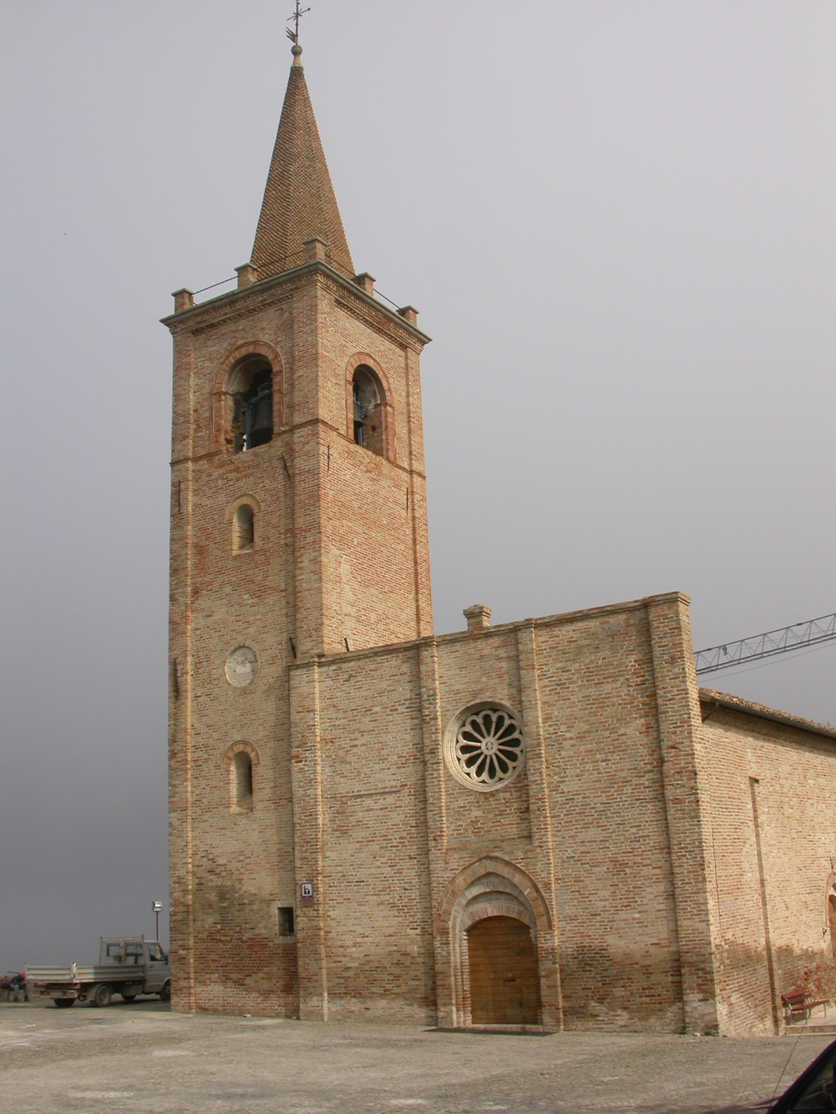 Campanile della Chiesa dei Ss. Pietro e Paolo (campanile) - Castignano (AP) 