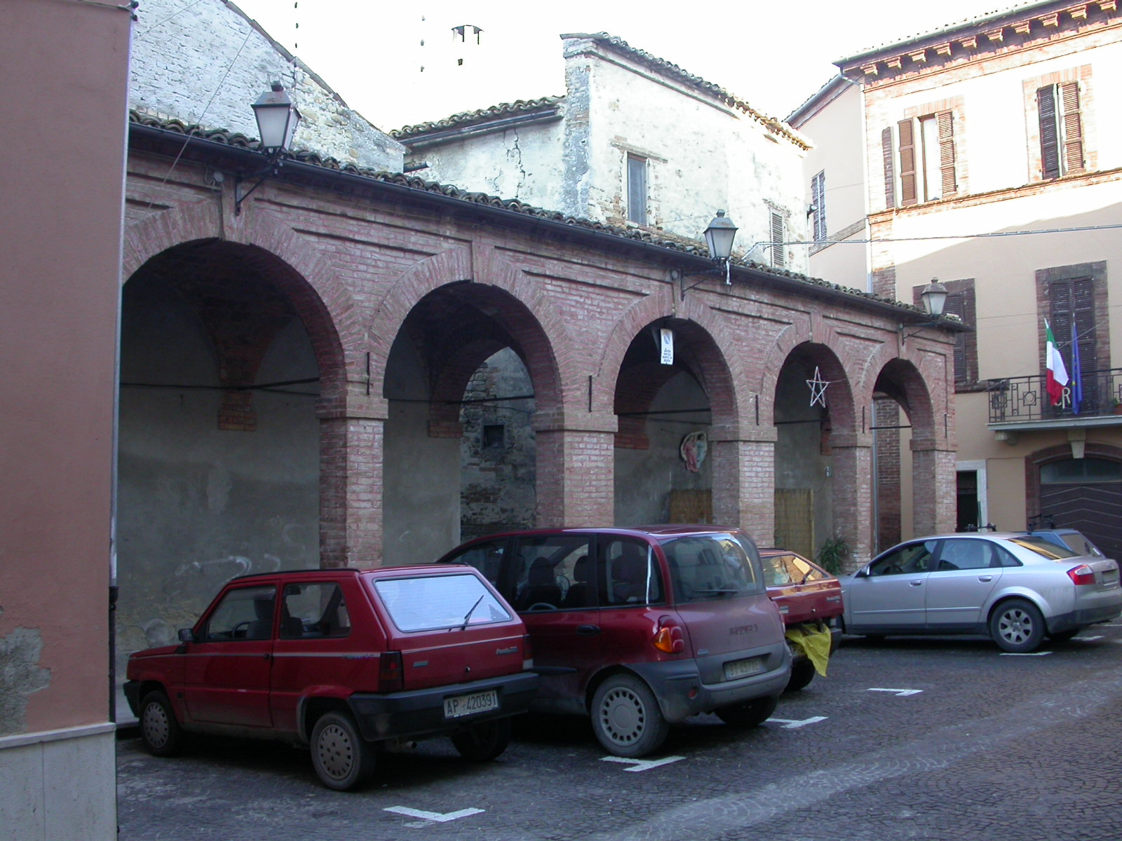 Loggia di Piazza Municipio (loggia, pubblica) - Rotella (AP) 