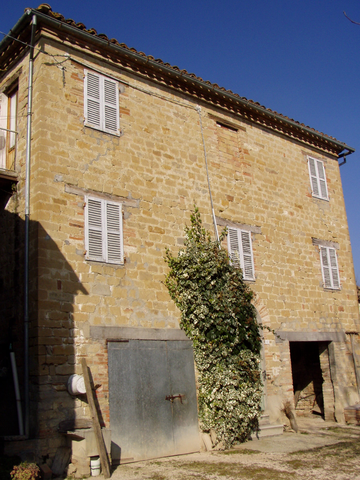 Casa padronale (casa padronale) - Penna San Giovanni (MC) 