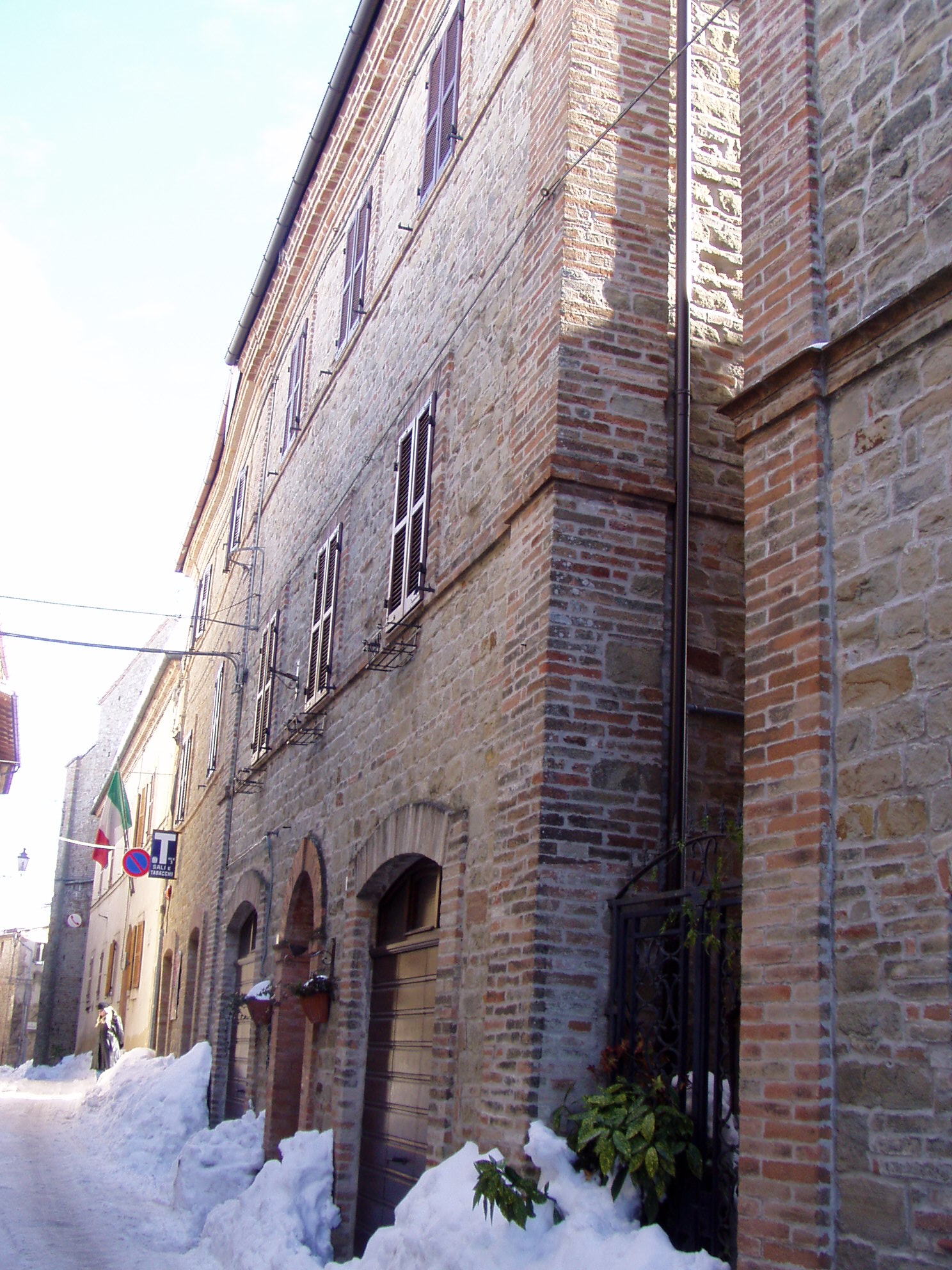 Palazzo di appartamenti (palazzo, di appartamenti) - San Ginesio (MC) 