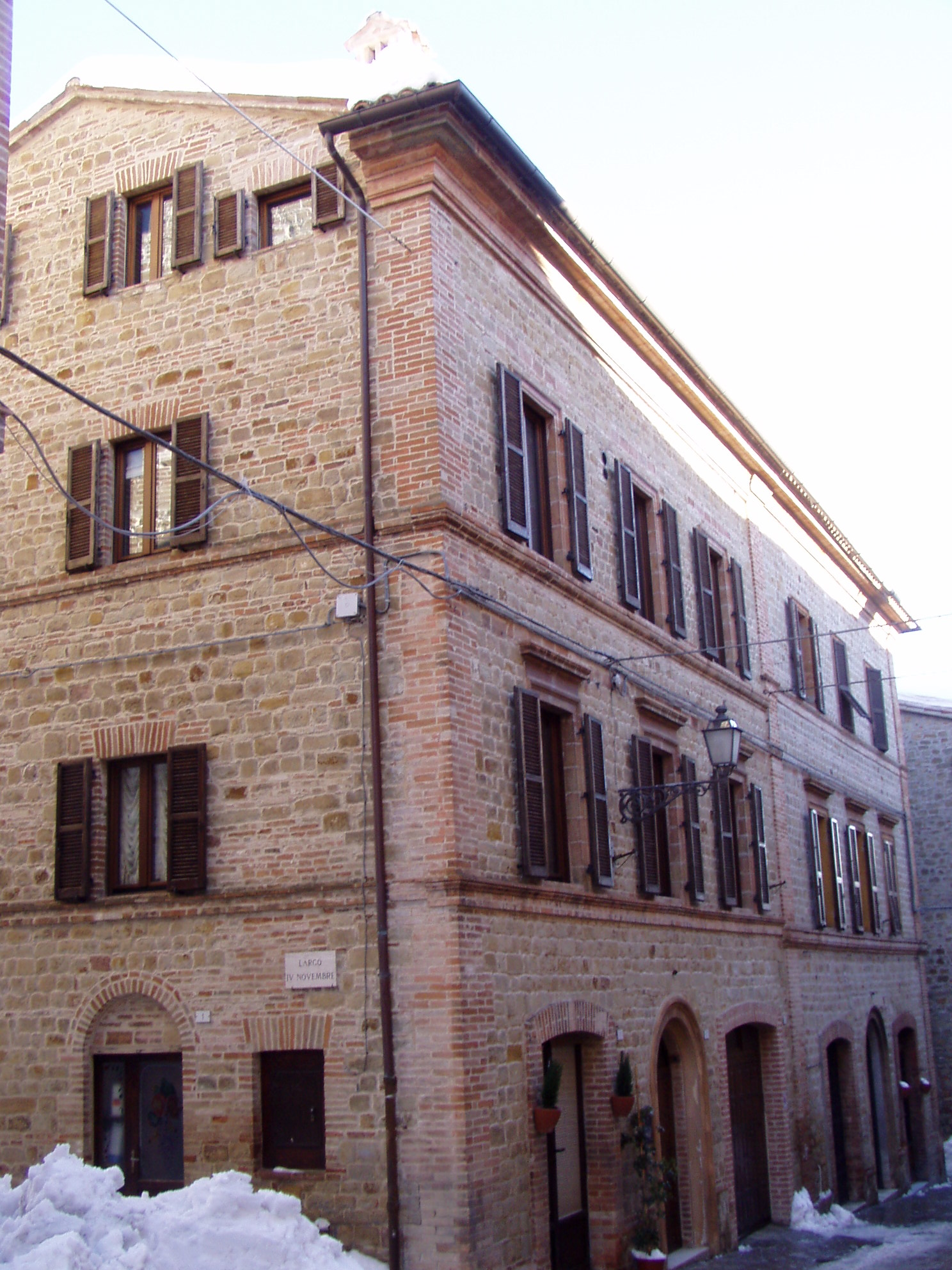 Palazzo di appartamenti (palazzo, di appartamenti) - San Ginesio (MC) 