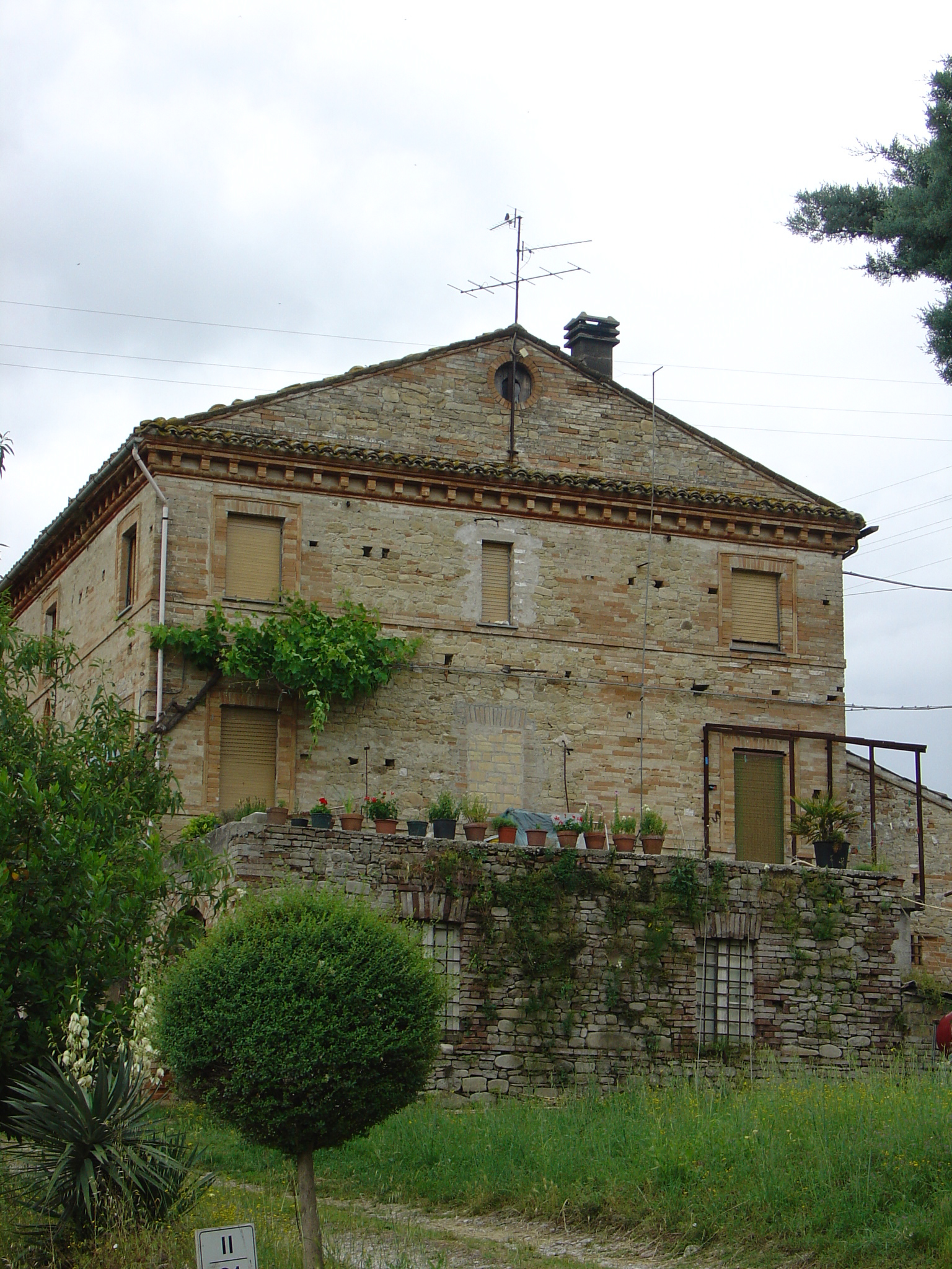 Casa colonica (casa colonica) - Ortezzano (AP) 