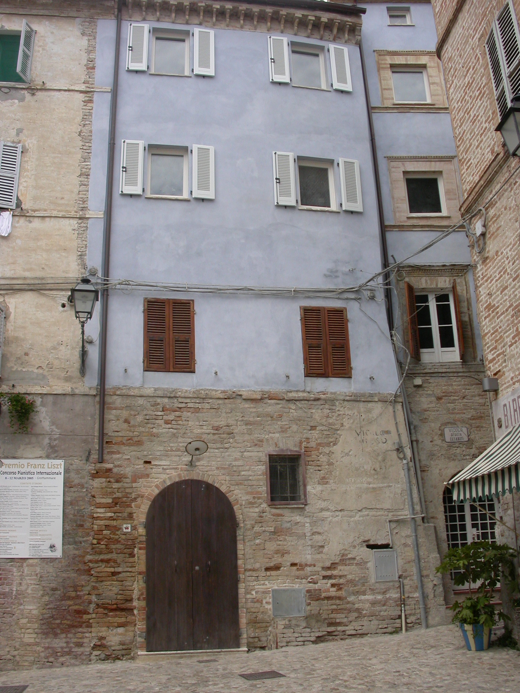 Casa in piazza Peretti (casa a schiera) - Grottammare (AP) 