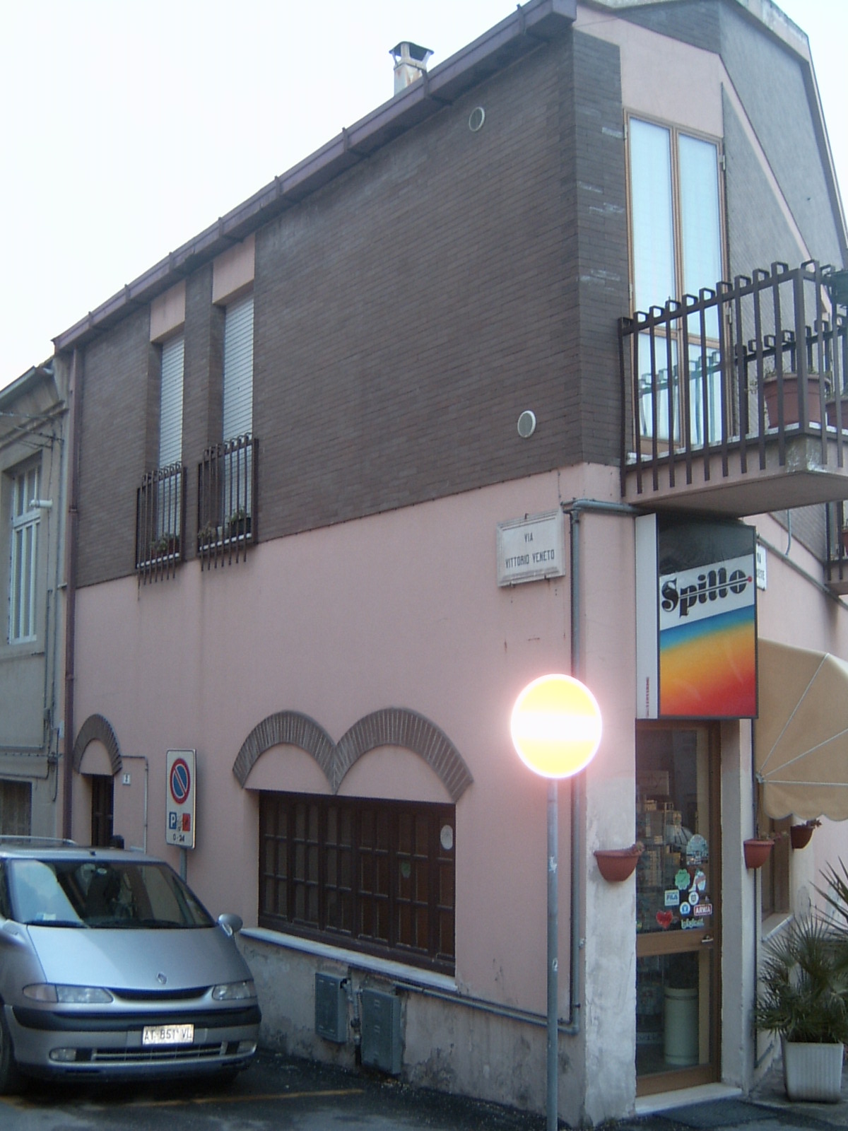 Casa del custode del Calzaturificio Valentini (casa del custode) - Montegranaro (AP) 