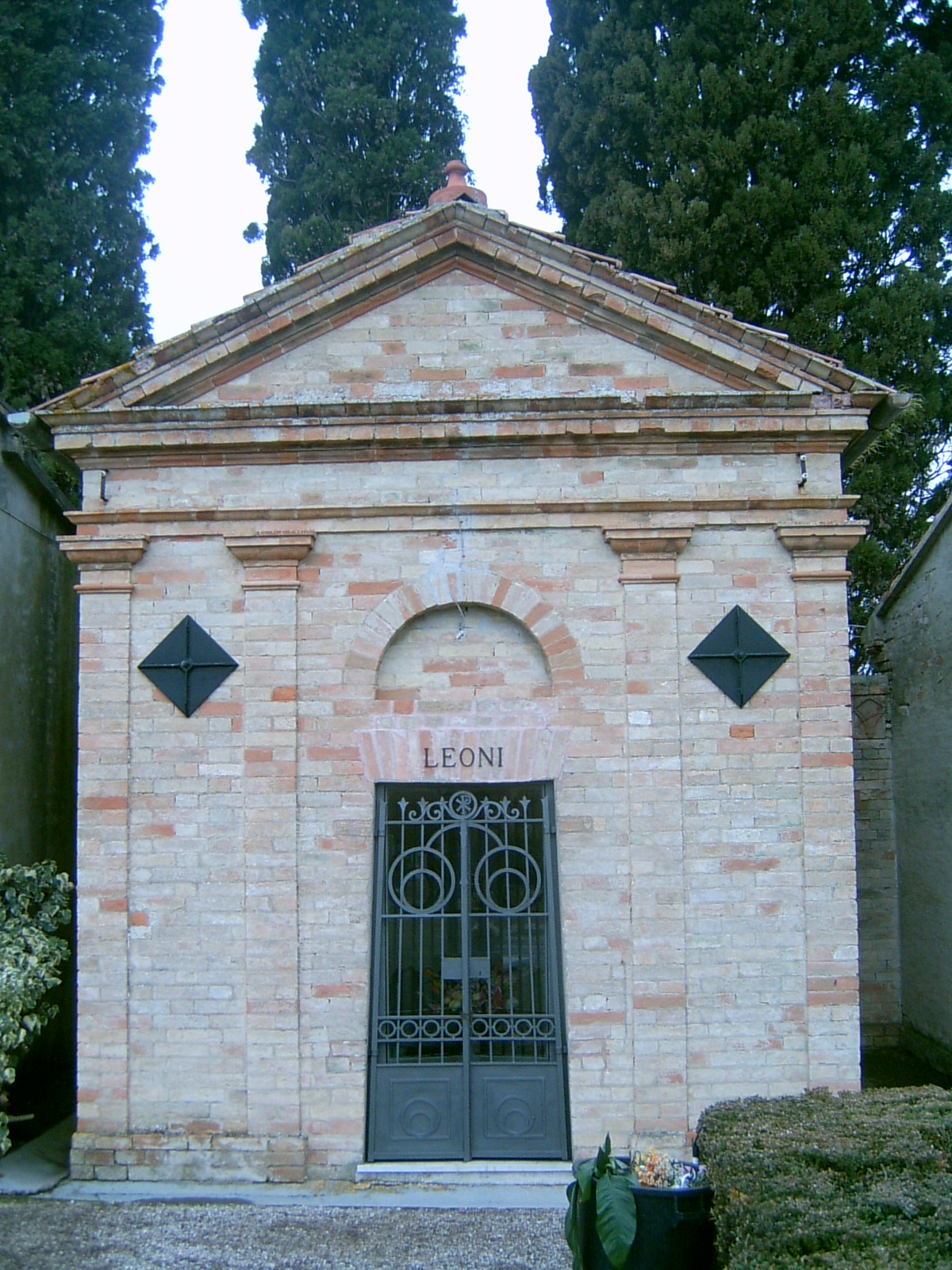 Cappella Leoni (cappella, funeraria) - Montegranaro (AP) 