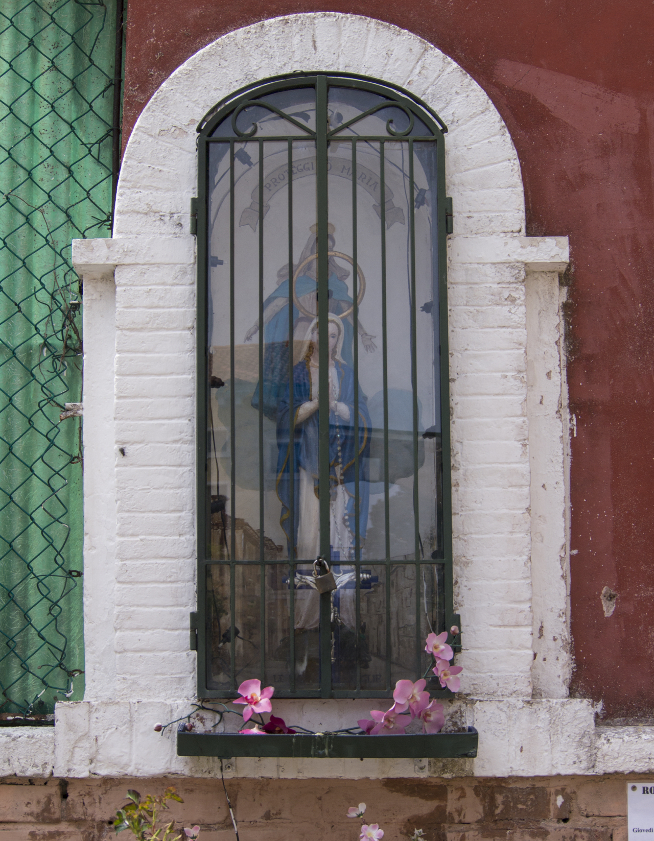 Madonna Immacolata, Madonna (di Lourdes?), Cristo crocifisso (tabernacolo, opera isolata) - ambito veneziano (sec. XX)