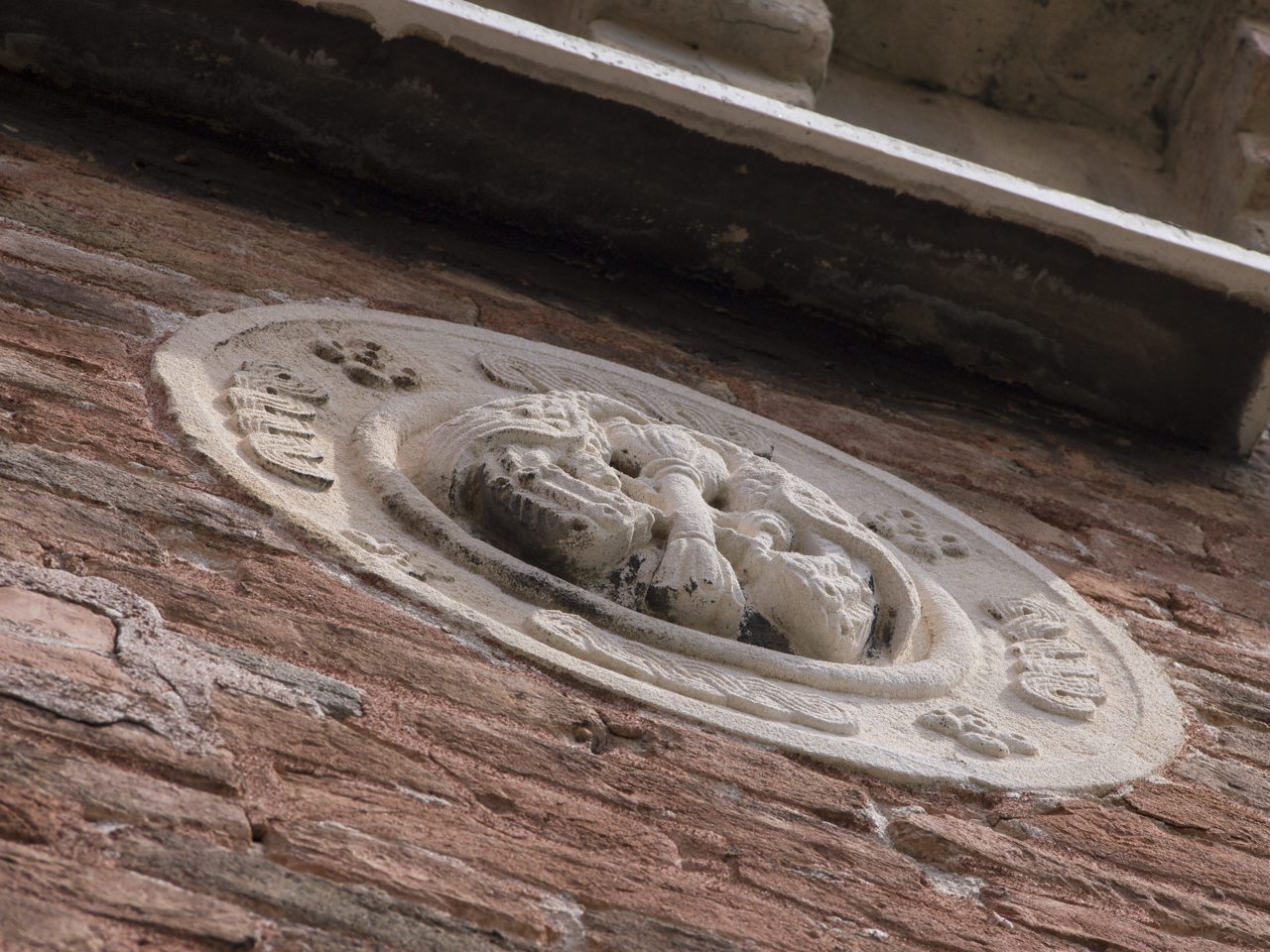 coppia di pavoni, Fonte di Vita, motivi decorativi geometrici e floreali (formella, opera isolata) - ambito veneziano (seconda metà secc. XIX-XX)
