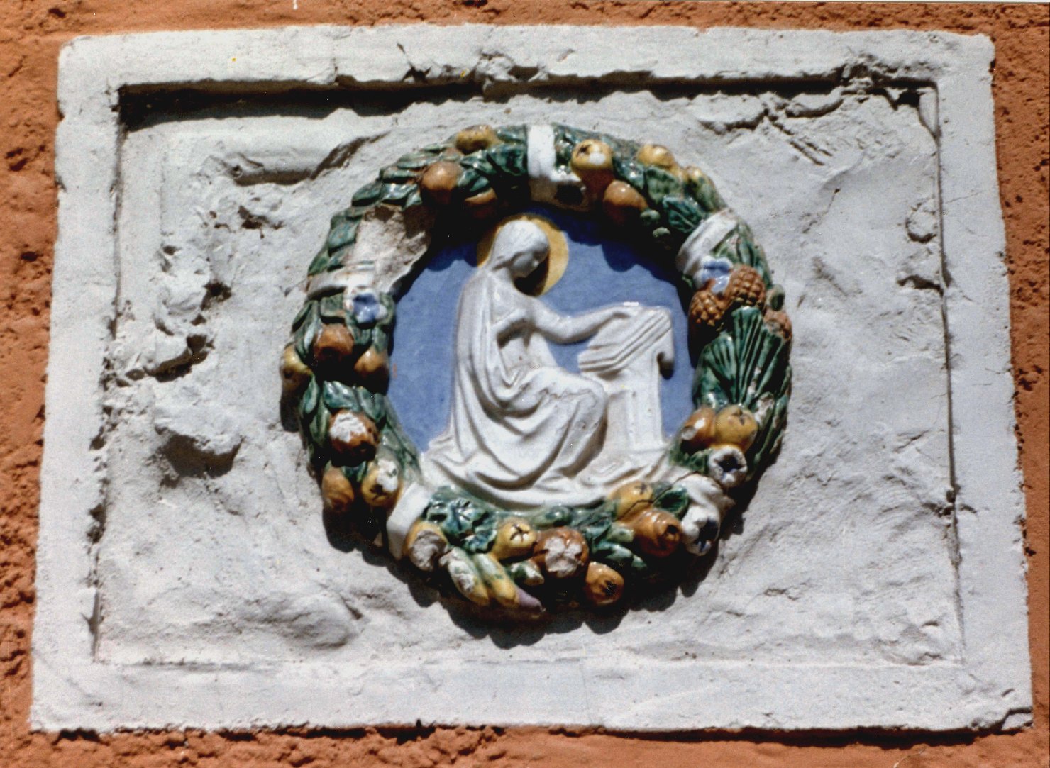 Madonna annunciata (rilievo) - manifattura Italia centrale (fine/ inizio secc. XIX-XX)