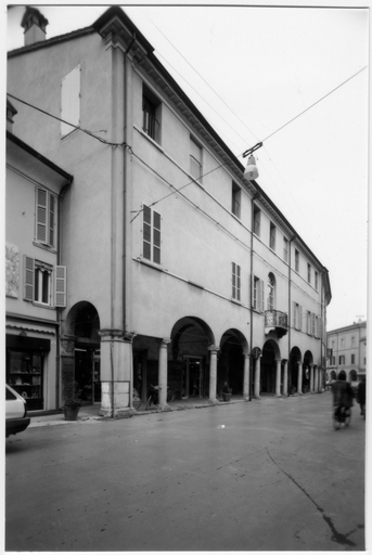 Palazzo Longanesi Cattani (palazzo, residenziale) - Bagnacavallo (RA)  (XVIII)