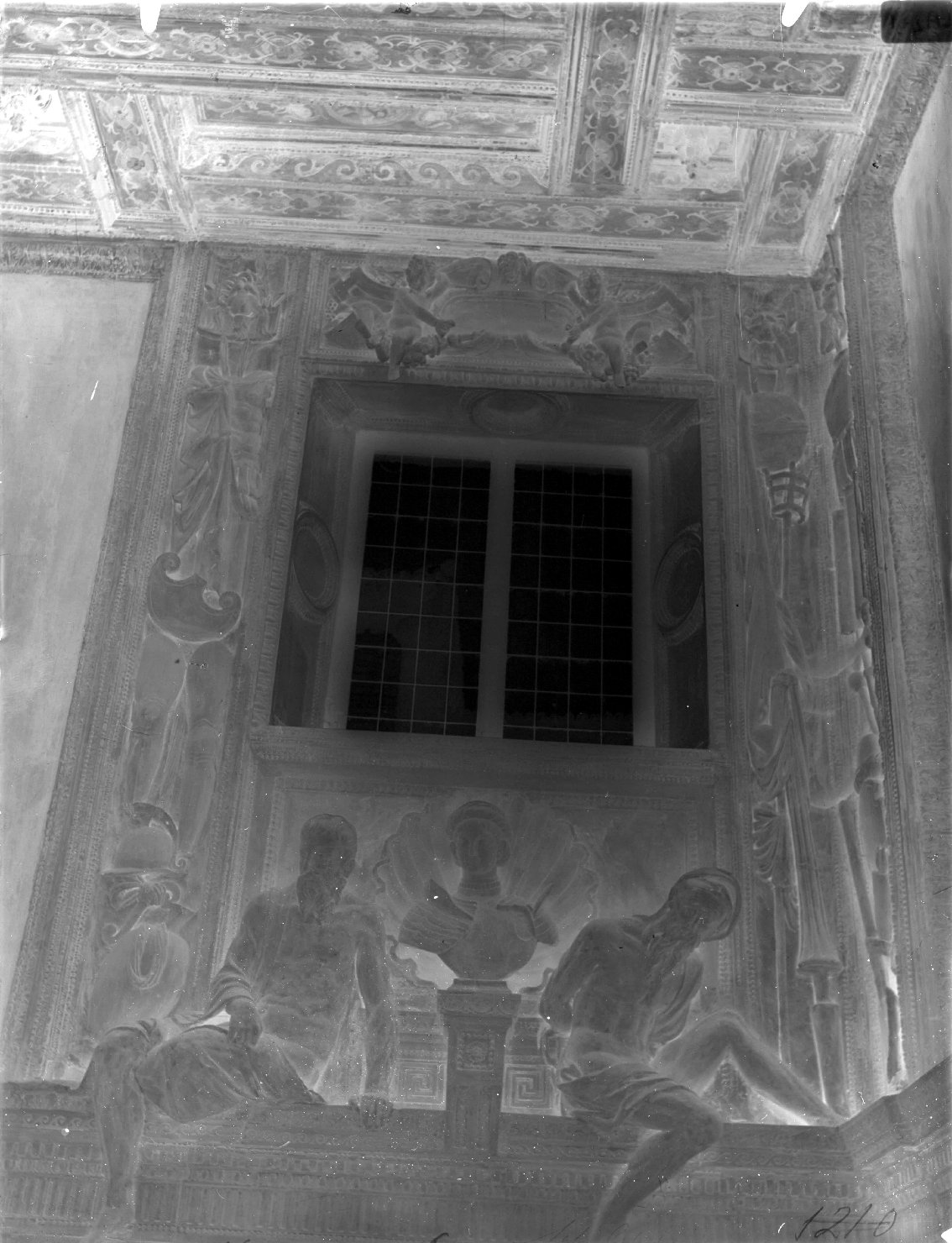Architetture - Sculture - Rilievi - Mantova (negativo) di d'Ughetto, Jacopo, Anonimo (XX)