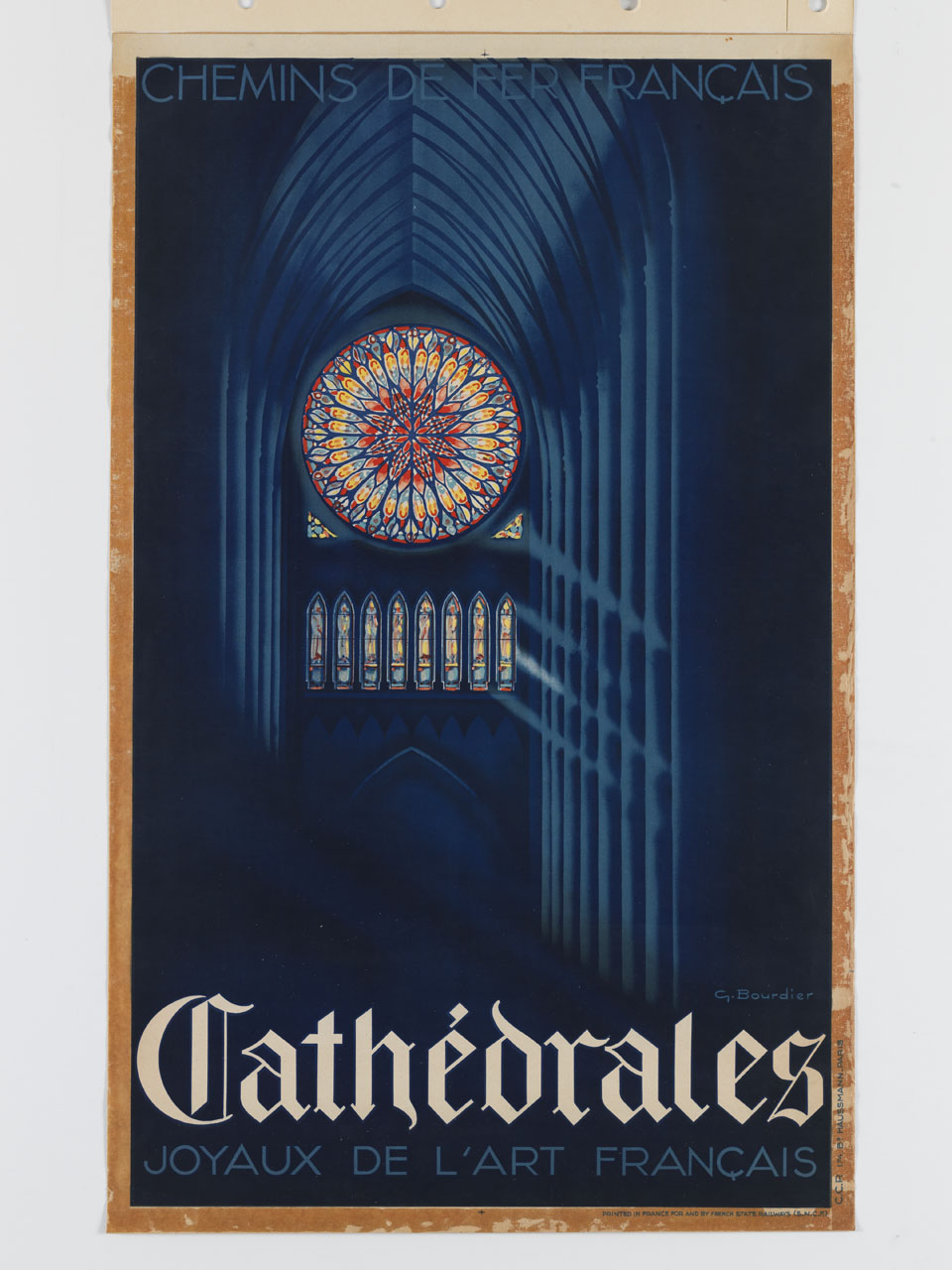 interno di una chiesa gotica con vetrate colorate (manifesto) di G. Bourdier - ambito francese (sec. XX)