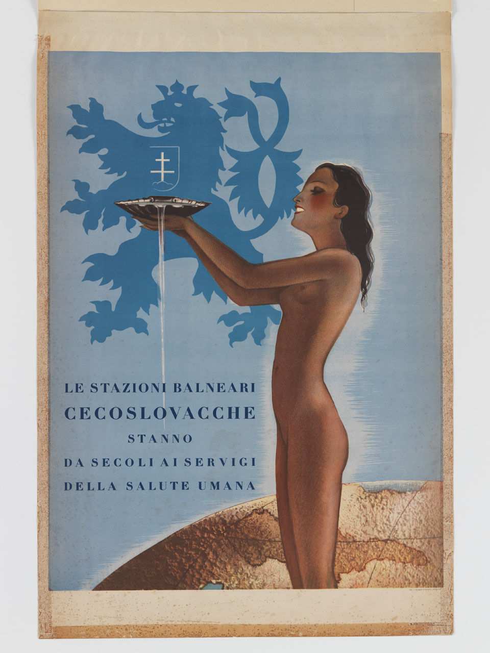 donna nuda versa acqua da una conchiglia sullo sfondo dello stemma cecoslovacco (manifesto) - ambito ceco (sec. XX)