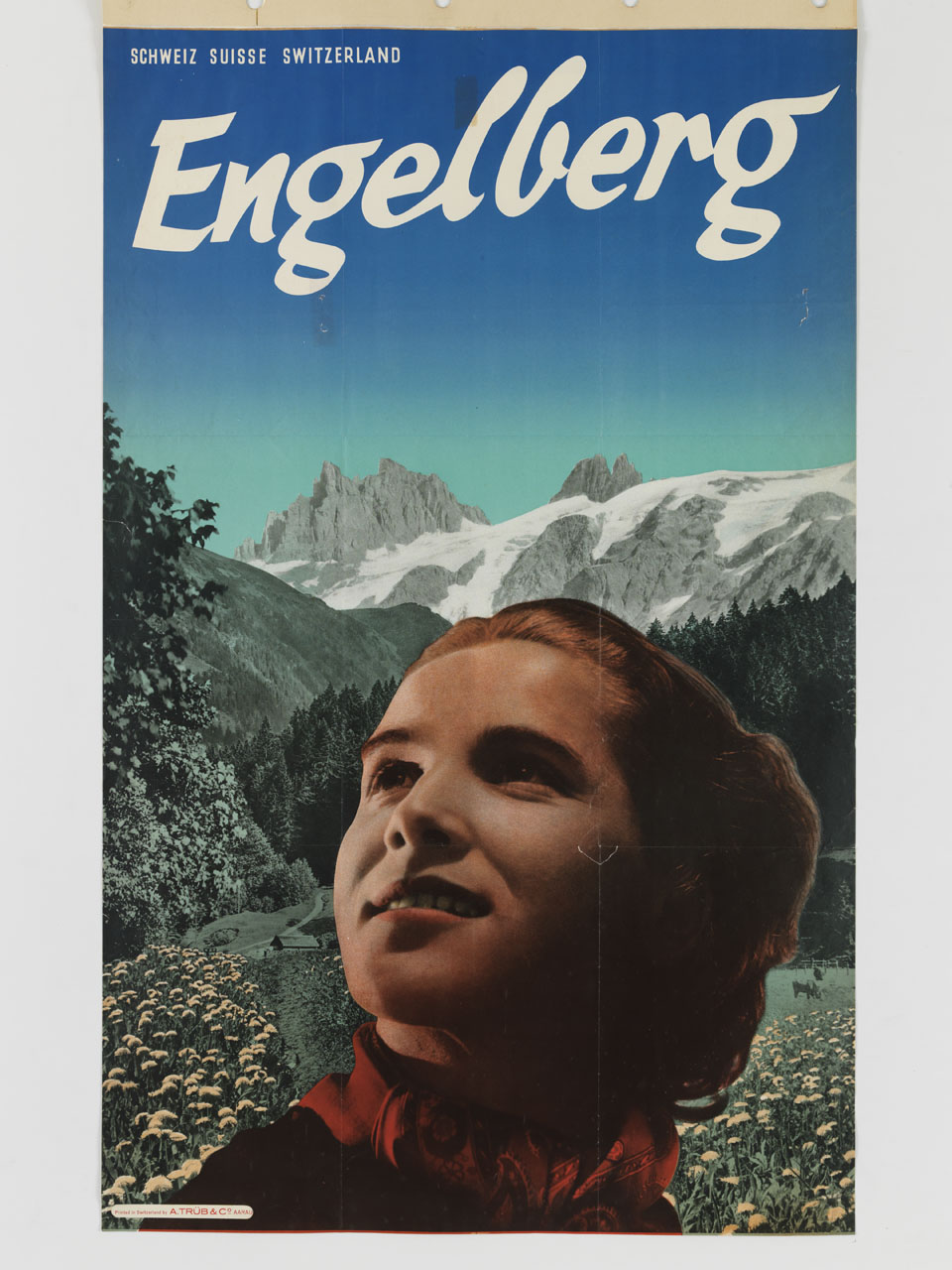 ritratto fotografico di ragazza sorridente in un paesaggio alpino (manifesto) - ambito svizzero (sec. XX)