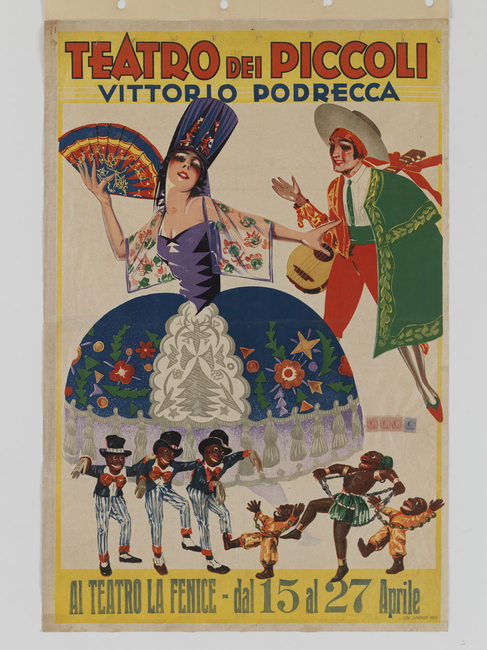 donna in costume veneziano e uomo in abito spagnolo con piccole figure di ragazzi di colore danzanti in abito, papillon e cappello e in costumi tribali (manifesto) - ambito viennese (sec. XX)