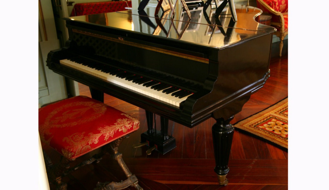pianoforte - produzione Italia settentrionale (sec. XX)