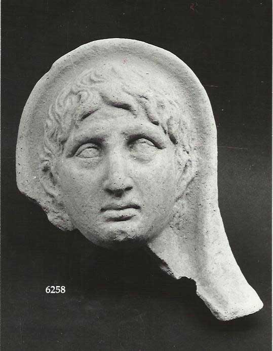 offerente "velato capite" (testa, D'Ercole, A1 Ia, terrecotte votive) (fine/ fine IV - III a.C)